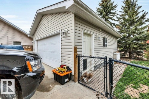 4508 49 Avenue, Thorsby, AB 