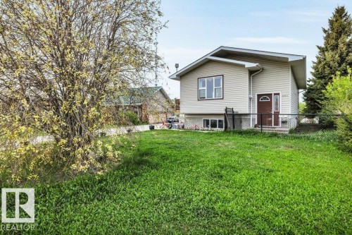 4508 49 Avenue, Thorsby, AB 