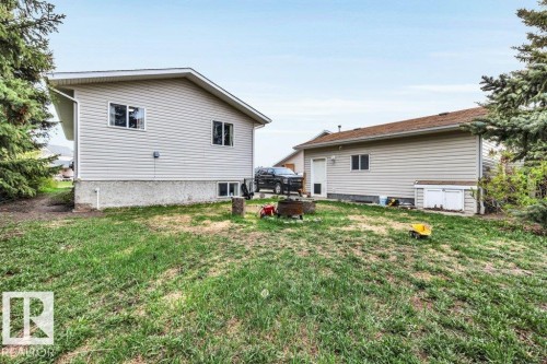 4508 49 Avenue, Thorsby, AB 