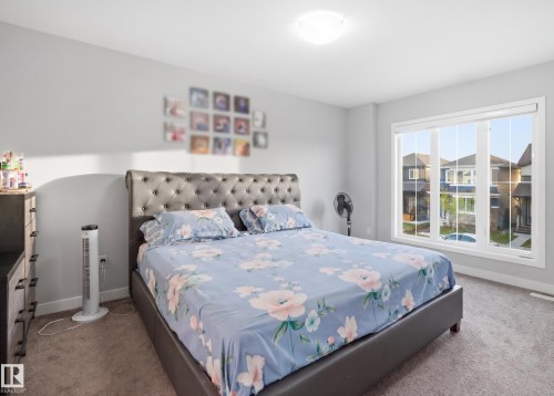 2284 Chokecherry Close, Edmonton, AB 