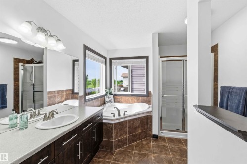 2 Sonora Crescent, Fort Saskatchewan, AB 