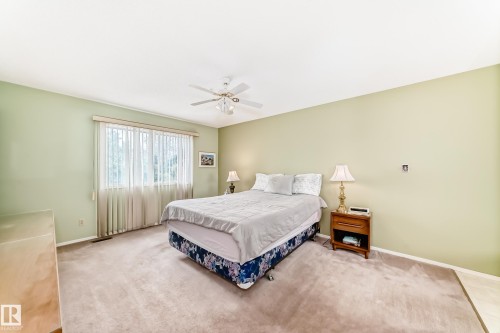 18931 92 Avenue, Edmonton, AB - Indoor Photo Showing Bedroom