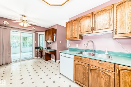 18931 92 Avenue, Edmonton, AB - Indoor Photo Showing Kitchen With Double Sink