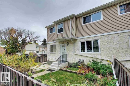 11F Clareview Village, Edmonton, AB 