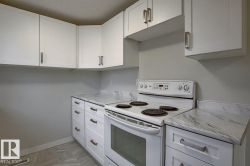 11F Clareview Village, Edmonton, AB 