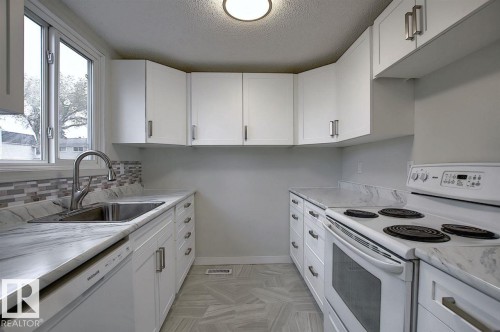 11F Clareview Village, Edmonton, AB 