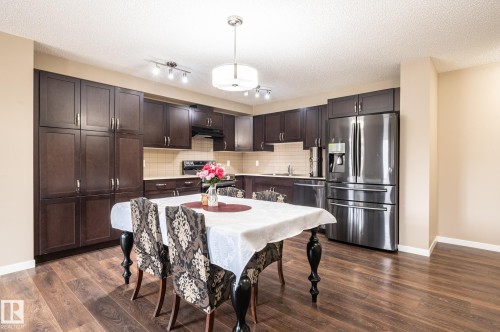 17269 9 Avenue, Edmonton, AB 
