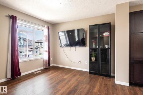 17269 9 Avenue, Edmonton, AB 