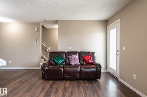 17269 9 Avenue, Edmonton, AB 