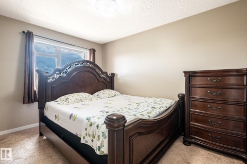 17269 9 Avenue, Edmonton, AB 