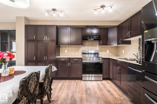 17269 9 Avenue, Edmonton, AB 