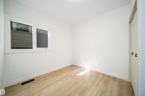 Empty room - 10866 92 Street, Edmonton, AB 