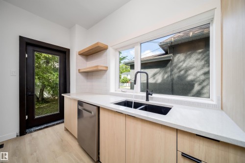 Kitchen - 10866 92 Street, Edmonton, AB 