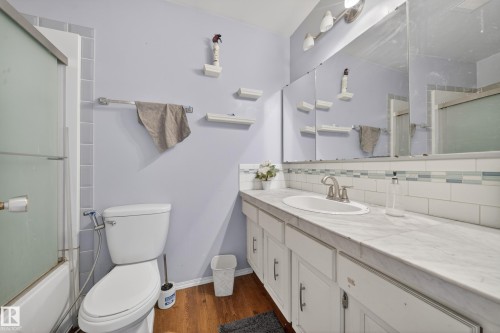 Bathroom - 2832 35 Street, Edmonton, AB 