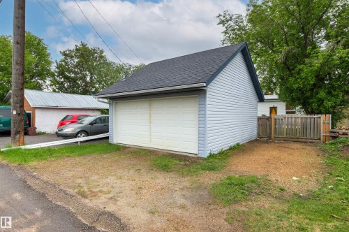 Attic Storage with pull-down staircase. - 10628 73 Avenue, Edmonton, AB 