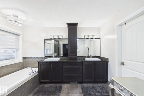 48 Lundberg Crescent, Red Deer, AB 