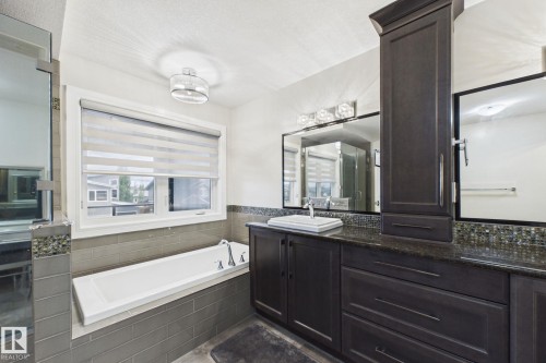 48 Lundberg Crescent, Red Deer, AB 