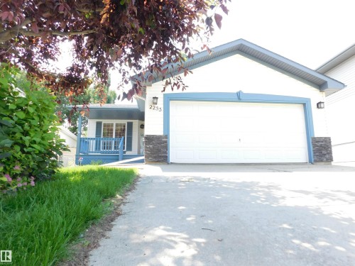 2255 Brennan Court Nw, Edmonton, AB 