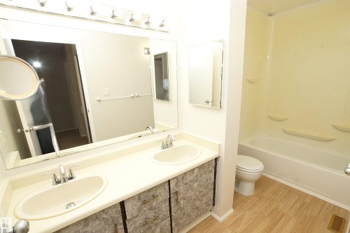 19 15710 Beaumaris Road, Edmonton, AB 
