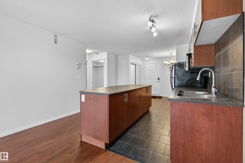 210 10118 106 Avenue, Edmonton, AB 