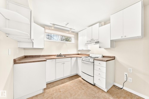 9130 77 Avenue, Edmonton, AB 