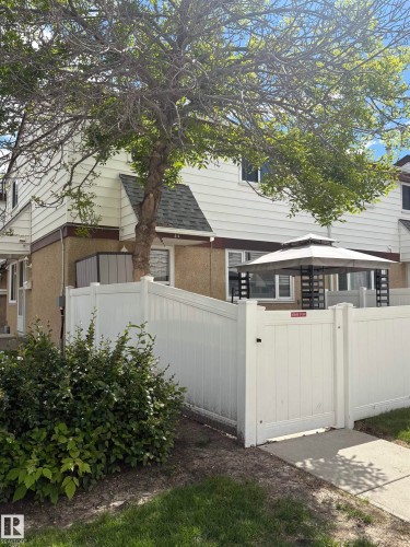 4C TWIN Terrace  Edmonton, AB T6X 1V4