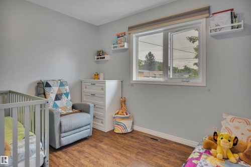 11925 37 Street, Edmonton, AB 