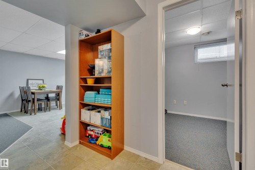 11925 37 Street, Edmonton, AB 