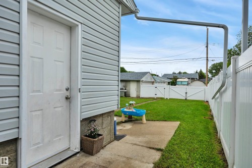 11925 37 Street, Edmonton, AB 