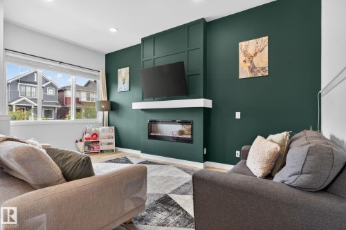 1544 Plum Circle Circle, Edmonton, AB 