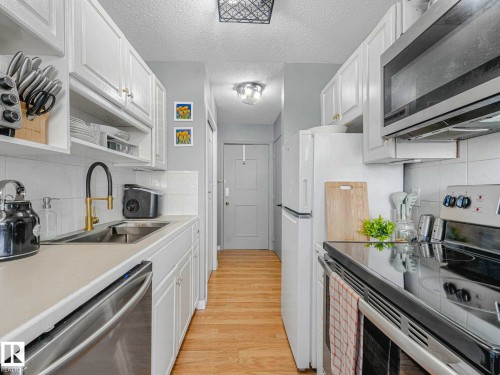 17 10324 119 Street, Edmonton, AB 