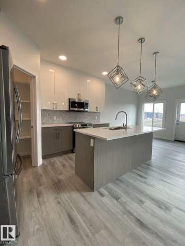 1433 Osprey Crest, Edmonton, AB 