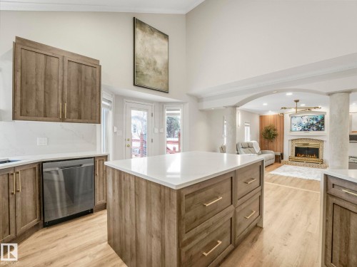 376 Hollick Kenyon Road, Edmonton, AB 