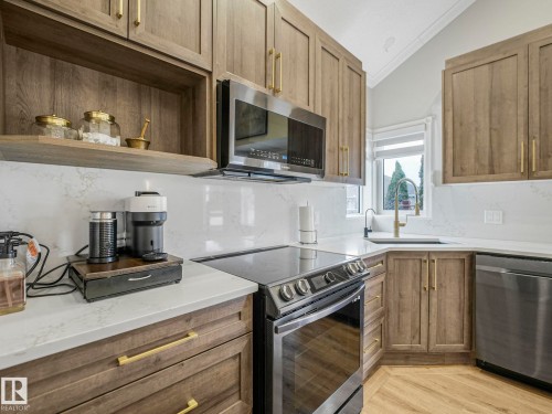 376 Hollick Kenyon Road, Edmonton, AB 
