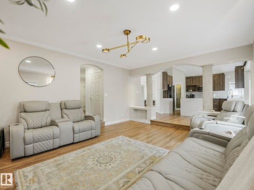 376 Hollick Kenyon Road, Edmonton, AB 