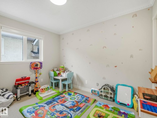 376 Hollick Kenyon Road, Edmonton, AB 