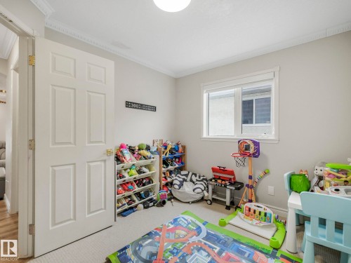 376 Hollick Kenyon Road, Edmonton, AB 
