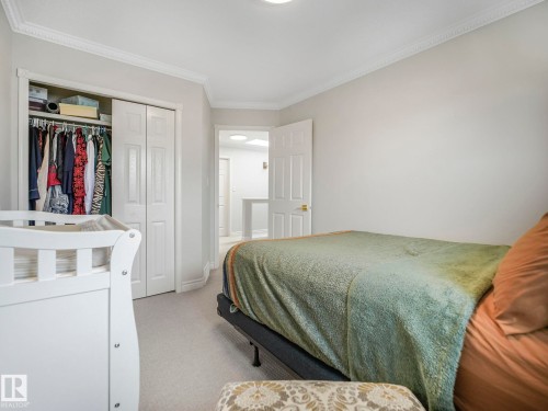 376 Hollick Kenyon Road, Edmonton, AB 