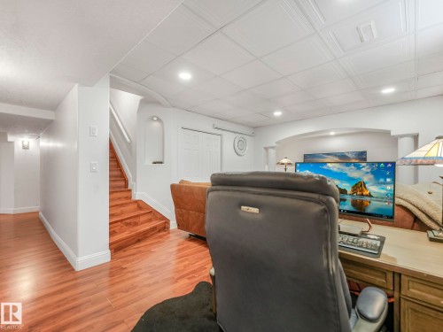 376 Hollick Kenyon Road, Edmonton, AB 