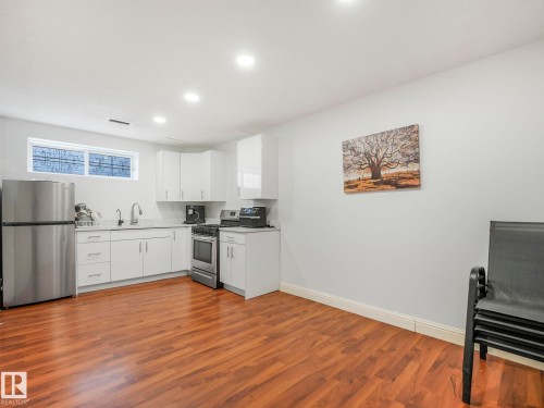 376 Hollick Kenyon Road, Edmonton, AB 