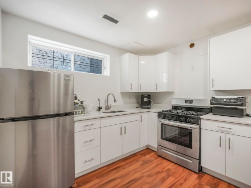 376 Hollick Kenyon Road, Edmonton, AB 
