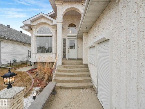 376 Hollick Kenyon Road, Edmonton, AB 