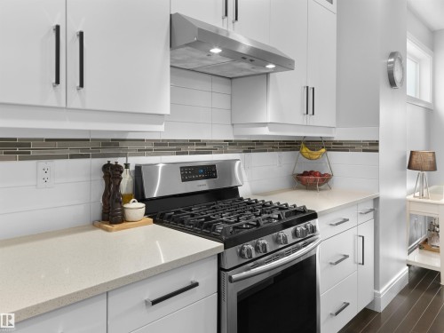 9313 152 Street, Edmonton, AB 