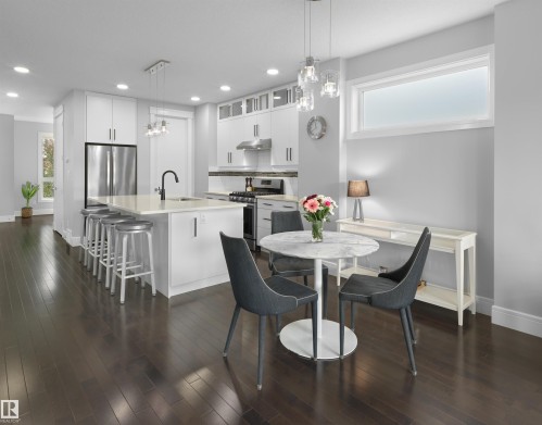 9313 152 Street, Edmonton, AB 