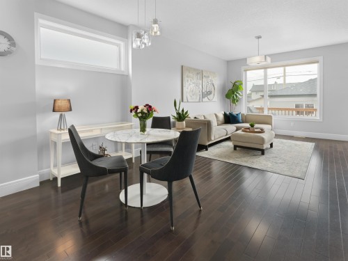 9313 152 Street, Edmonton, AB 