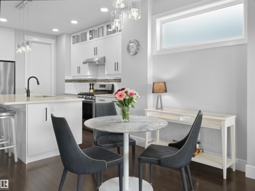 9313 152 Street, Edmonton, AB 