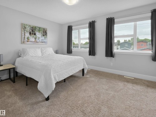 9313 152 Street, Edmonton, AB 