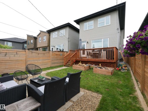 9313 152 Street, Edmonton, AB 