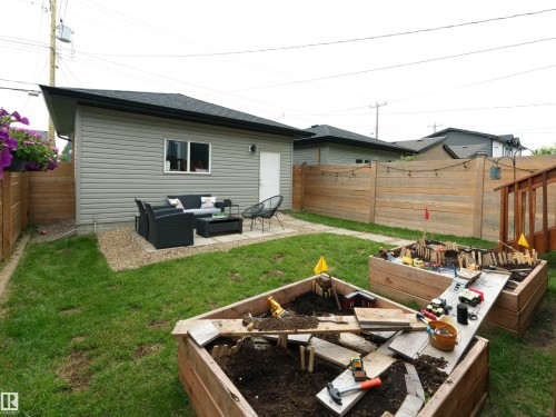 9313 152 Street, Edmonton, AB 