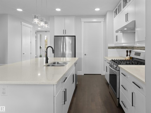 9313 152 Street, Edmonton, AB 
